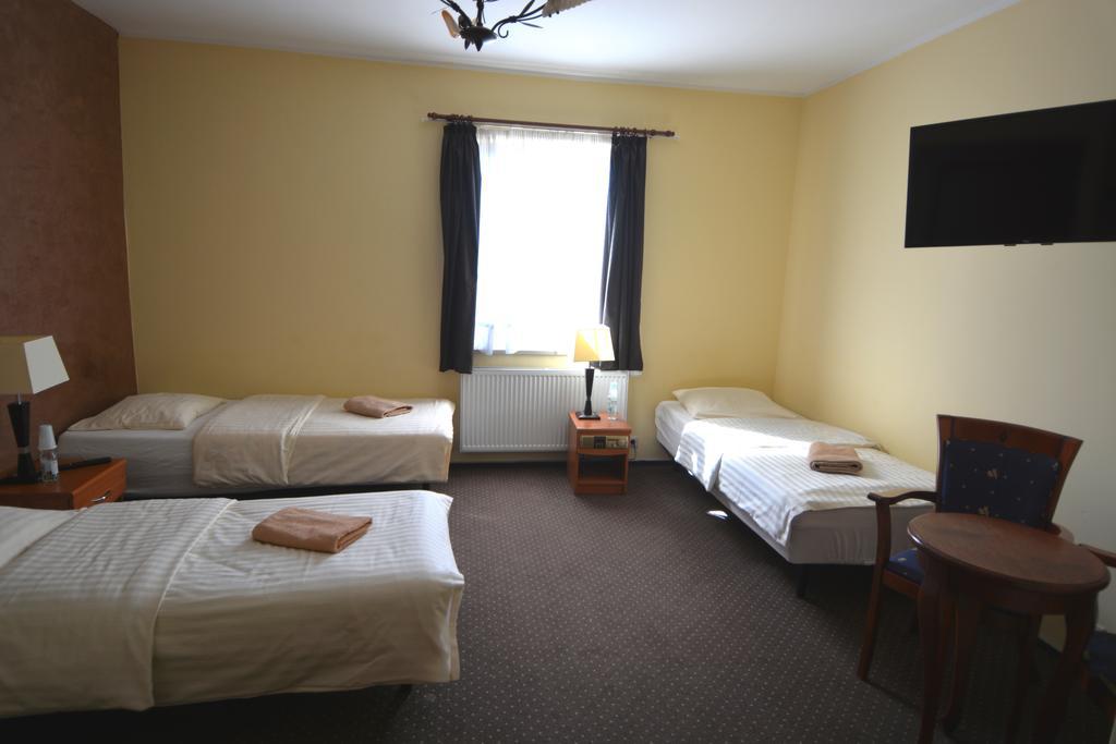 Hotel Stawisko Klaudyn Exterior photo
